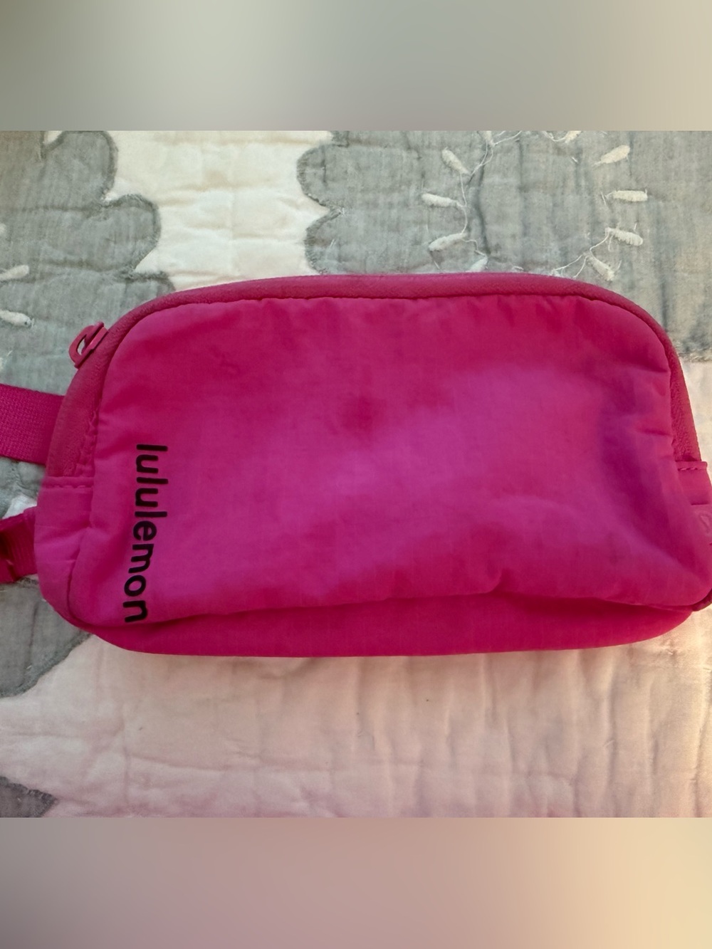 Lululemon pink belt bag